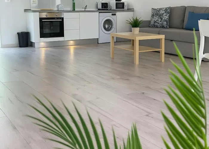 Encantadora