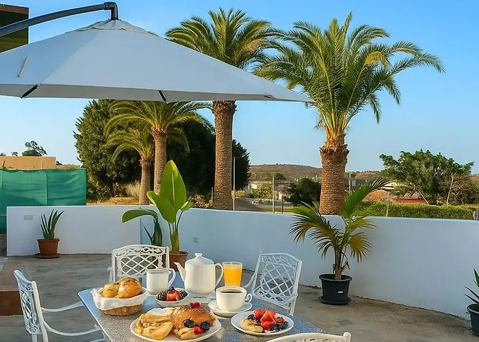 Encantadora Con Terraza Privada Nyaraló