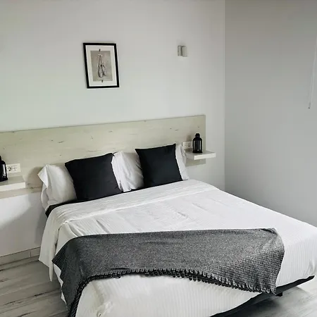 Encantadora Con Terraza Privada Ferienhaus