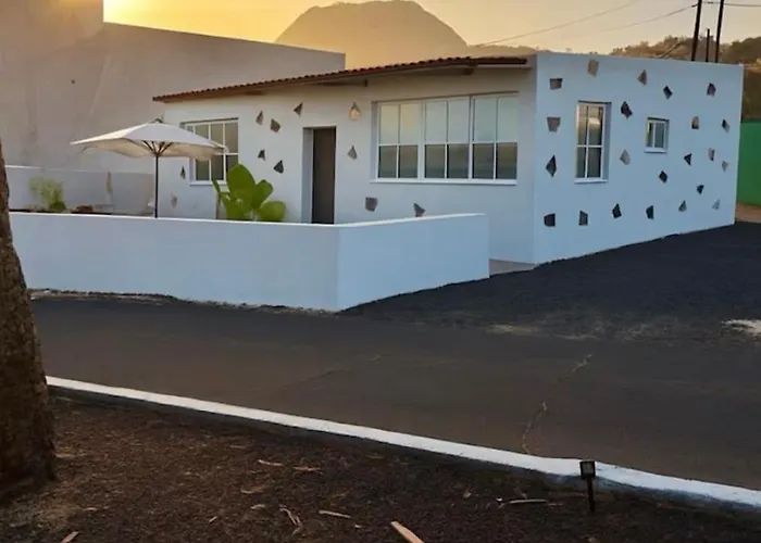 Encantadora Con Terraza Privada بيت للعطل